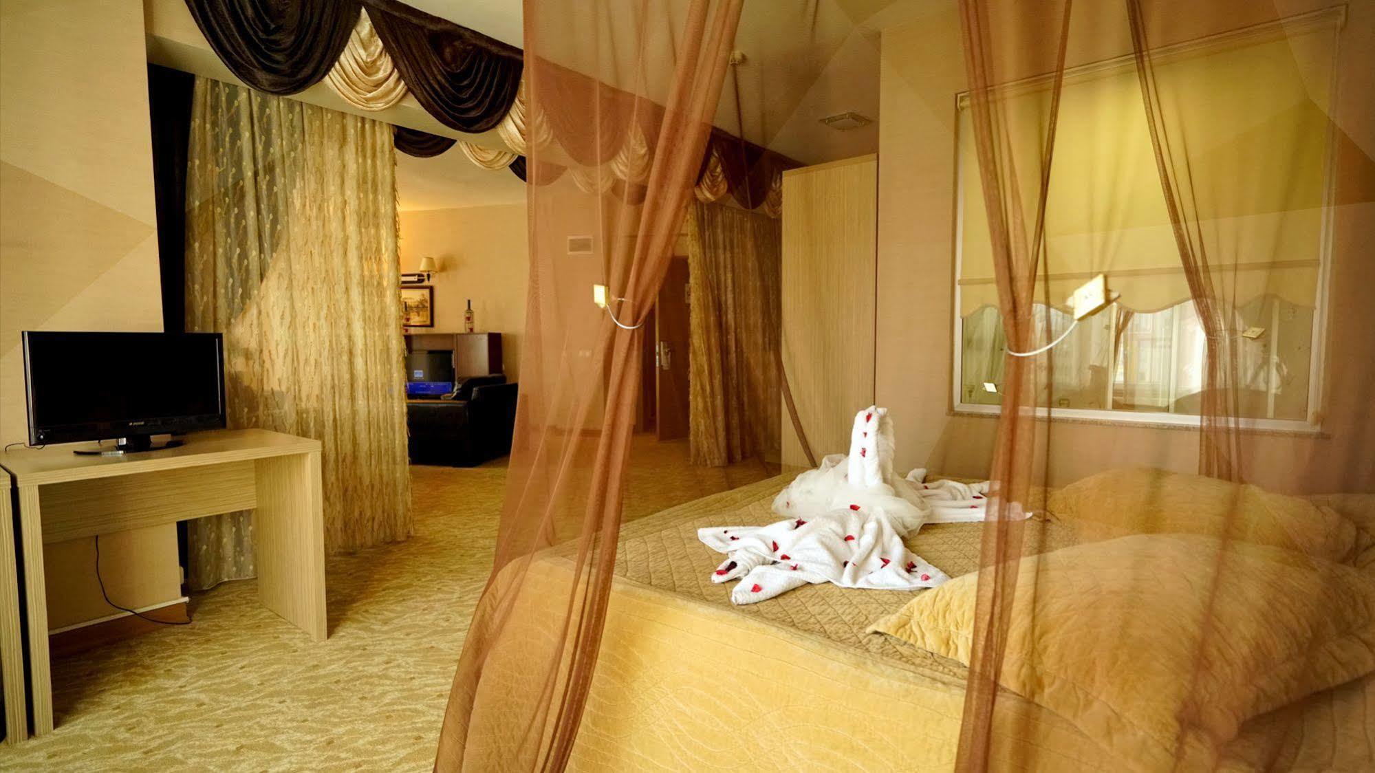 Es Albatros Hotel เอสเกซีเฮียร์ ภายนอก รูปภาพ